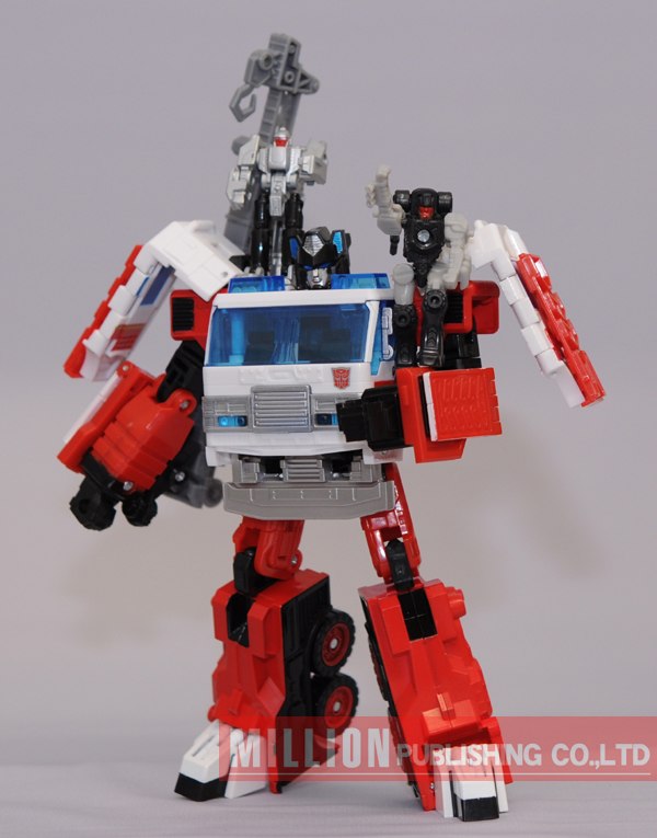 Transformers United Artfire Million Publishing Exclusive Image  (2 of 14)